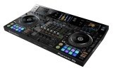 <b>Pioneer DJ</b> lanza su controladora DJ más completa hasta el momento, esta incluye 3 pantallas táctiles con controles totales sobre el recién estrenado <b>rekordbox video</b>.