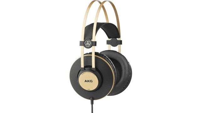 AKG K-92