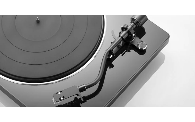 Denon DP 400