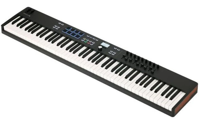 Arturia KeyLab Essential 88 Mk3 Black