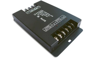 REpetidor LED - 3 x 8 A