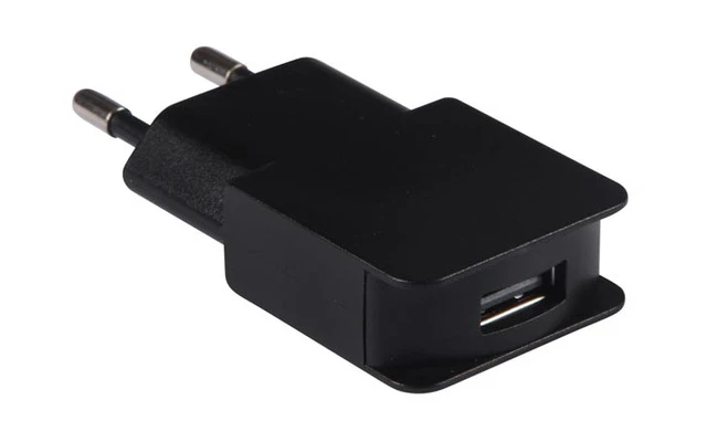 Cargador con conexión USB 5V - 1A - Negro