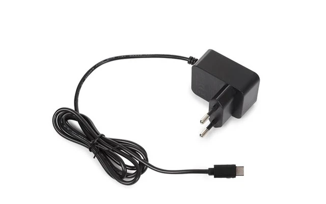 CARGADOR CON CONEXIÓN USB - 5 VDC - 3 A máx. - 15 W máx. - DISEÑO COMPACTO - TIPO C