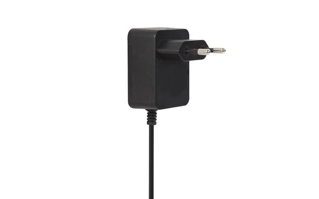 CARGADOR CON CONEXIÓN USB - 5 VDC - 3 A máx. - 15 W máx. - DISEÑO COMPACTO - TIPO C