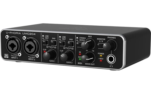 Behringer UMC204HD
