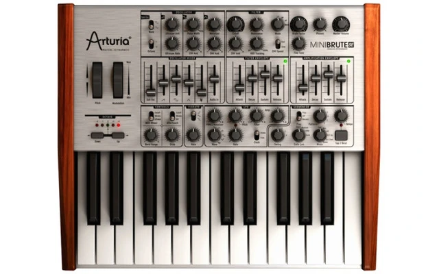 Arturia Minibrute SE