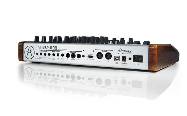 Arturia Minibrute SE