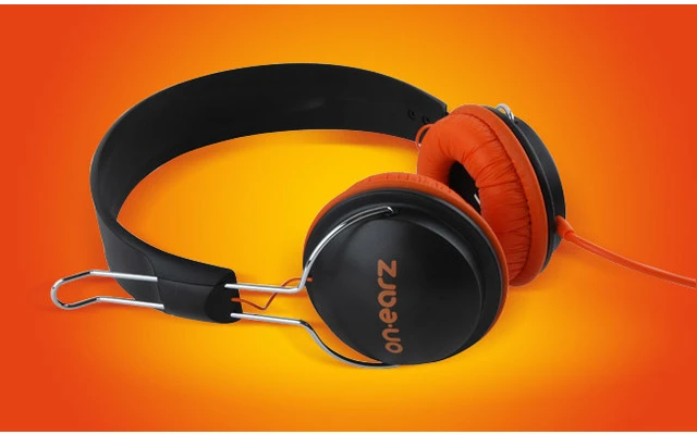 On-Earz Lounge Black Orange