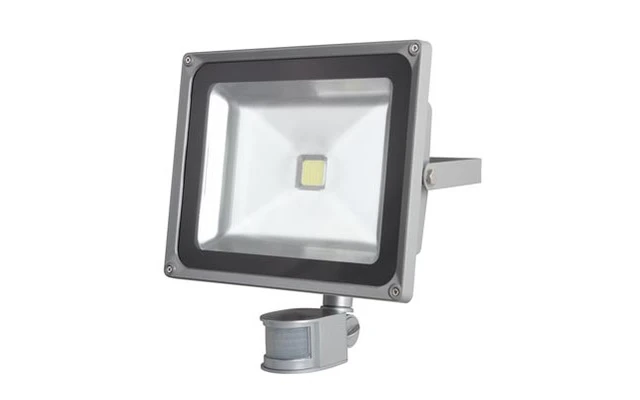 PROYECTOR LED CON SENSOR PIR PARA EXTERIORES - 50W EPISTAR CHIP - 6500K