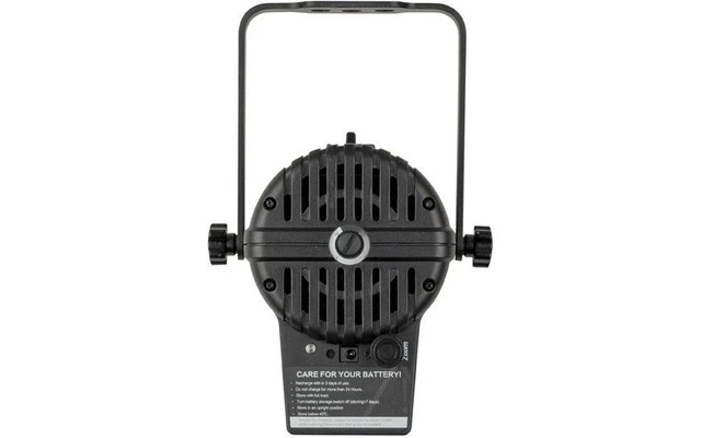 Showtec Performer Fresnel Mini 30 W, 3100 K, alimentación por batería