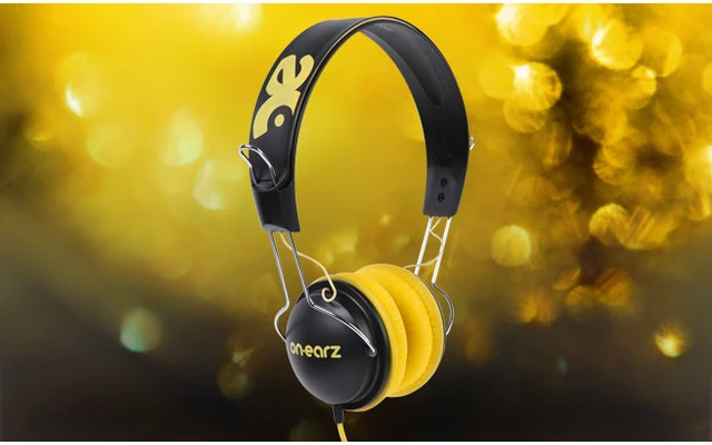 On-Earz Lounge Black Yellow