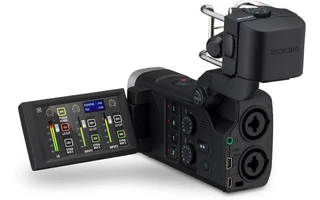 Zoom Q8