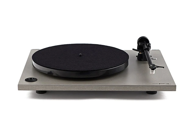 Rega RP1 Titanium