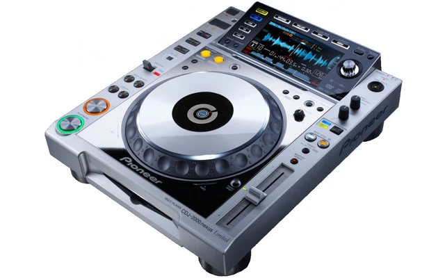 Pioneer CDJ-2000 Nexus Platinum Edition