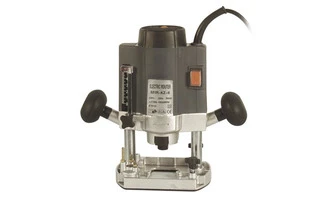 Fresadora 900W + accesorios