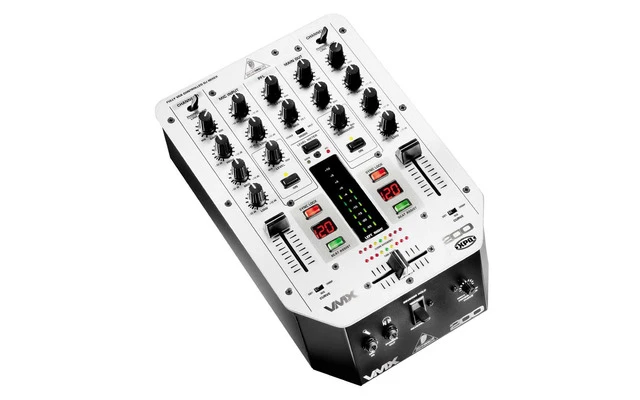 Behringer VMX 200