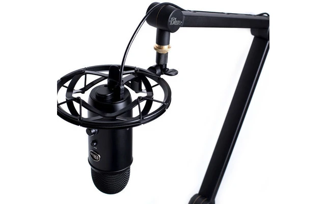 Blue Yeti Caster Studio