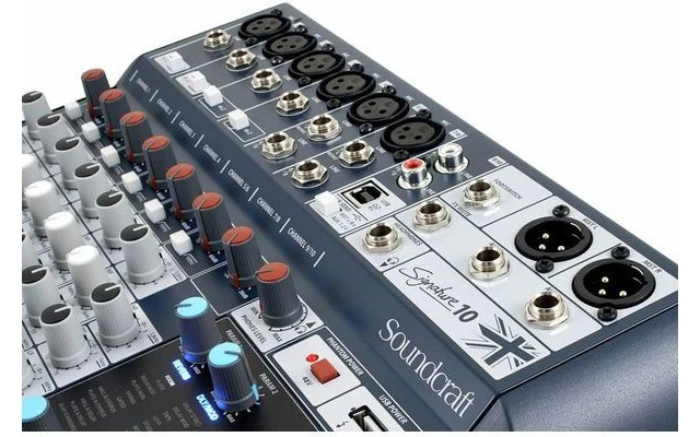 SoundCraft Signature 10