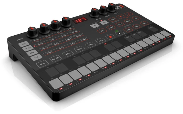 IK Multimedia Uno Synth