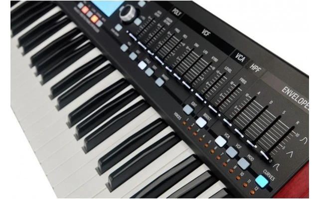 Behringer DeepMind 12
