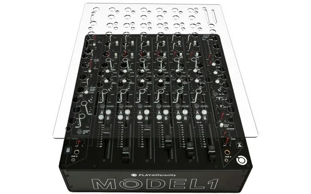 DJSkin PLAYdifferently MODEL 1