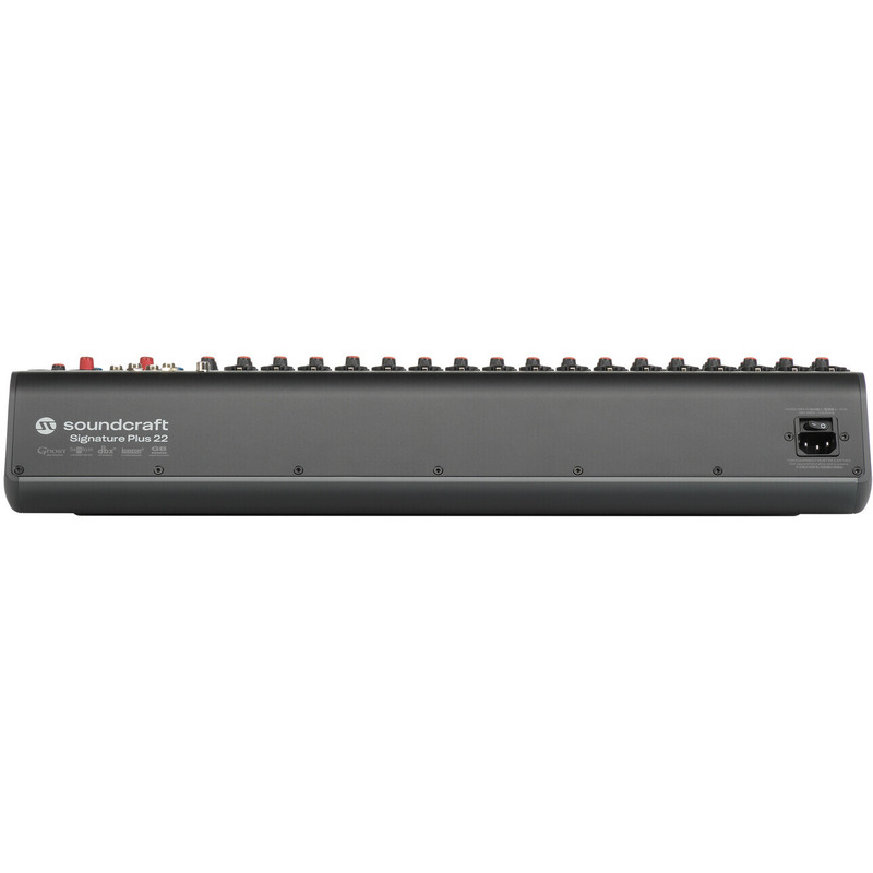 Panel trasero de la Soundcraft Signature Plus 22 con las entradas combo XLR jack, los inserts, las salidas de auxiliares y grupos y el puerto USB-C
