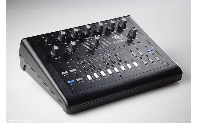 MODE MACHINES x0xb0x TB-303 Led Rojo (Clon Roland TB-303)