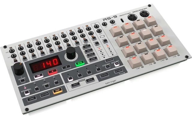Behringer RS-9