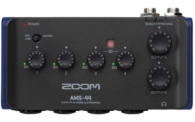 Zoom AMS-44