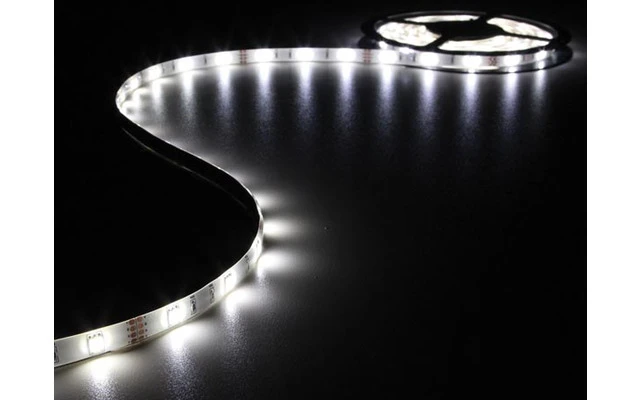 Juego con cinta de LEDs flexibles y alimentación - color blanco