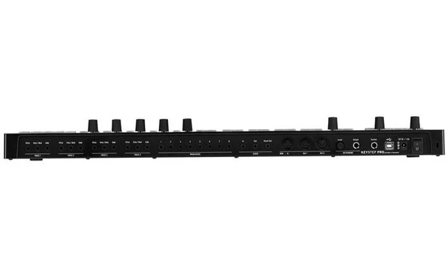 Arturia KeyStep Pro Chroma