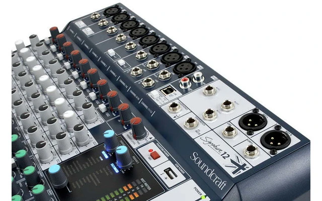 SoundCraft Signature 12