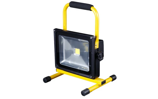 Foco LED portable y recargable 50W IP65