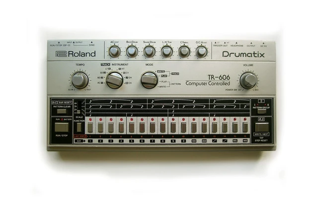 Roland TR-606