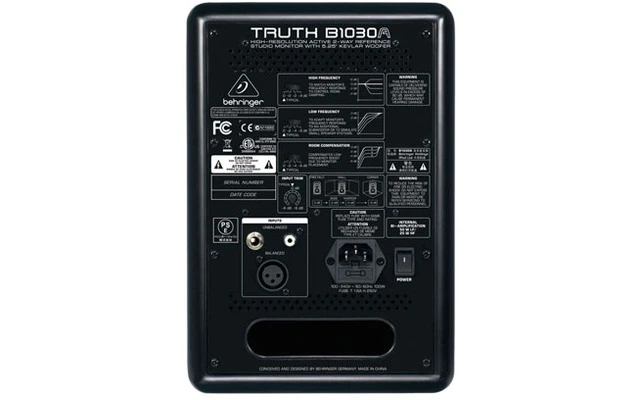 Behringer Truth B1030A