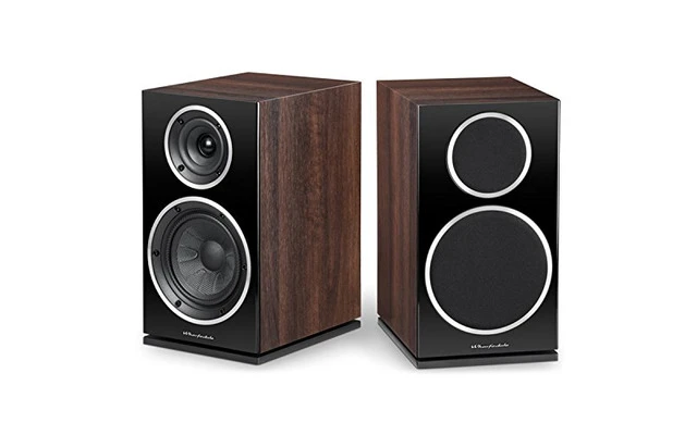 Wharfedale Diamond 220 Walnut