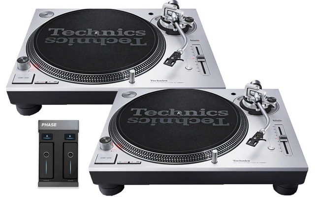 2x Technics SL 1200 Mk7 + Phasse Essential