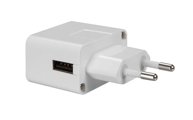 Cargador compacto con conexión USB 5V-1A - Color blanco