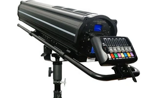 Foto de FOS LED Follow Spot 600