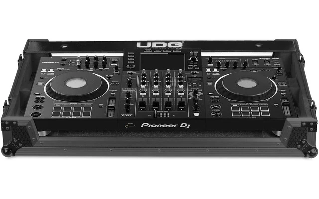 UDG Ultimate Flight Case Multi Format 3XL Black Plus Wheels - Stock B