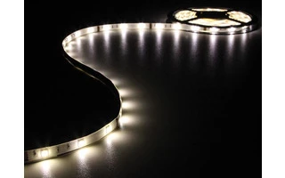 Juego con cinta de LEDs flexible y alimentación - color blanco
