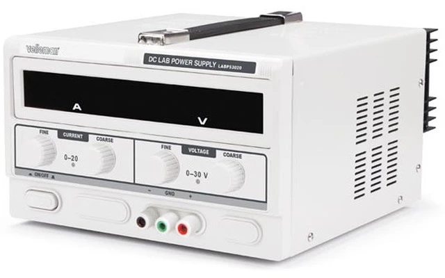 FUENTE DE ALIMENTACIÓN LABORATORIO 0-30 VDC / 0-20 A MÁX 2 PANTALLAS LED