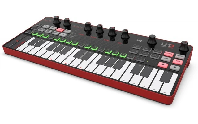 IK Multimedia Synth Pro Desktop