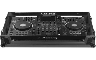UDG Ultimate Flight Case Multi Format 3XL Black Plus Wheels