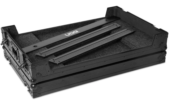 UDG Ultimate Flight Case Multi Format 3XL Black Plus Wheels