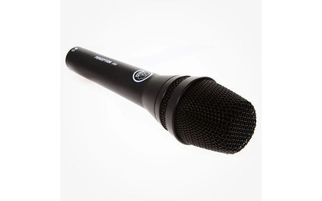 AKG P5