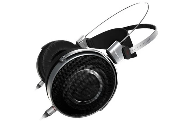 Pioneer SE-Master 1