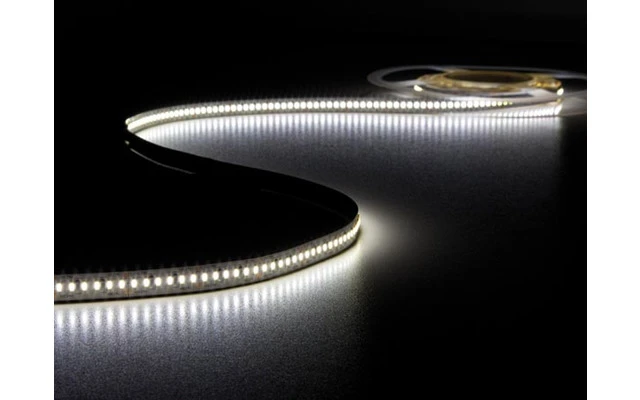 CINTA DE LEDs FLEXIBLE - COLOR BLANCO FRÍO 6500K - 1080 LEDs - 5m - 24V
