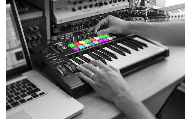 Novation LaunchKey 25 Mk2