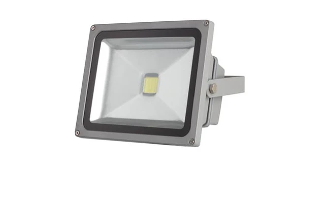 PROYECTOR LED PARA EXTERIORES - 30W EPISTAR CHIP - 3000K